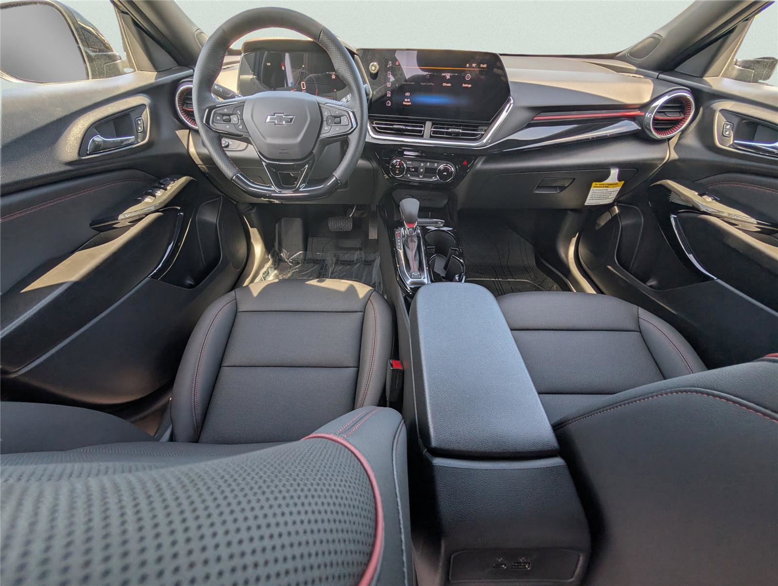 New 2026 Chevrolet Trax RS w/ Driver Confidence Package image 15