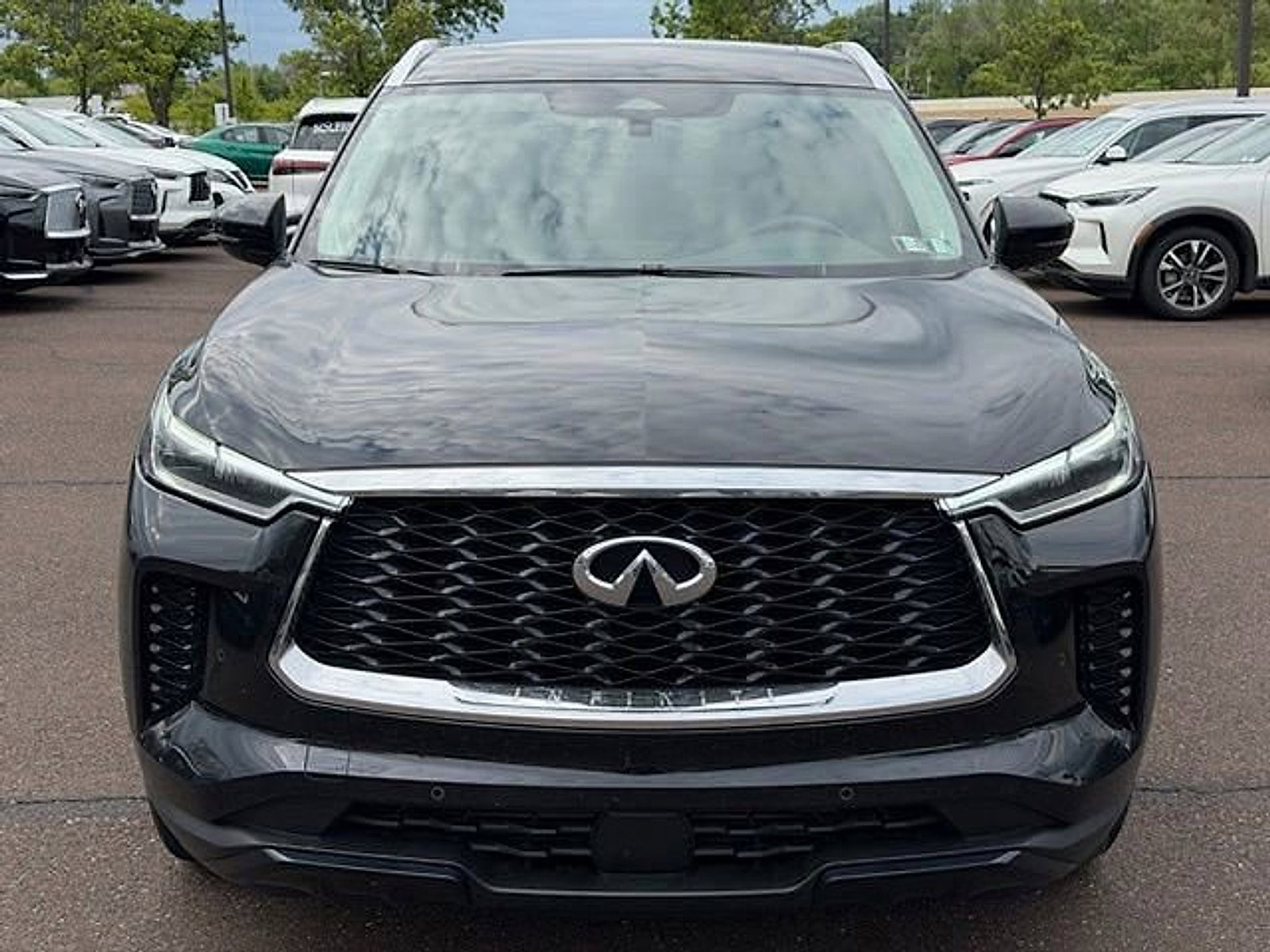Certified 2025 INFINITI QX60 Luxe AWD/4WD image 2