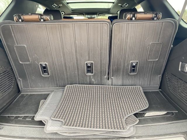Used 2025 GMC Yukon Denali Ultimate image 33