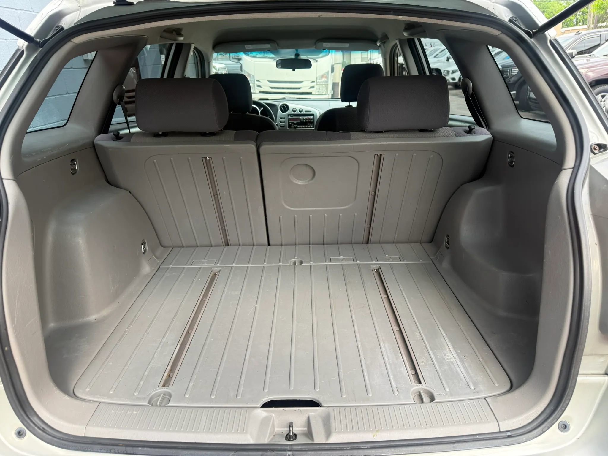 Used 2004 Toyota Matrix FWD image 16