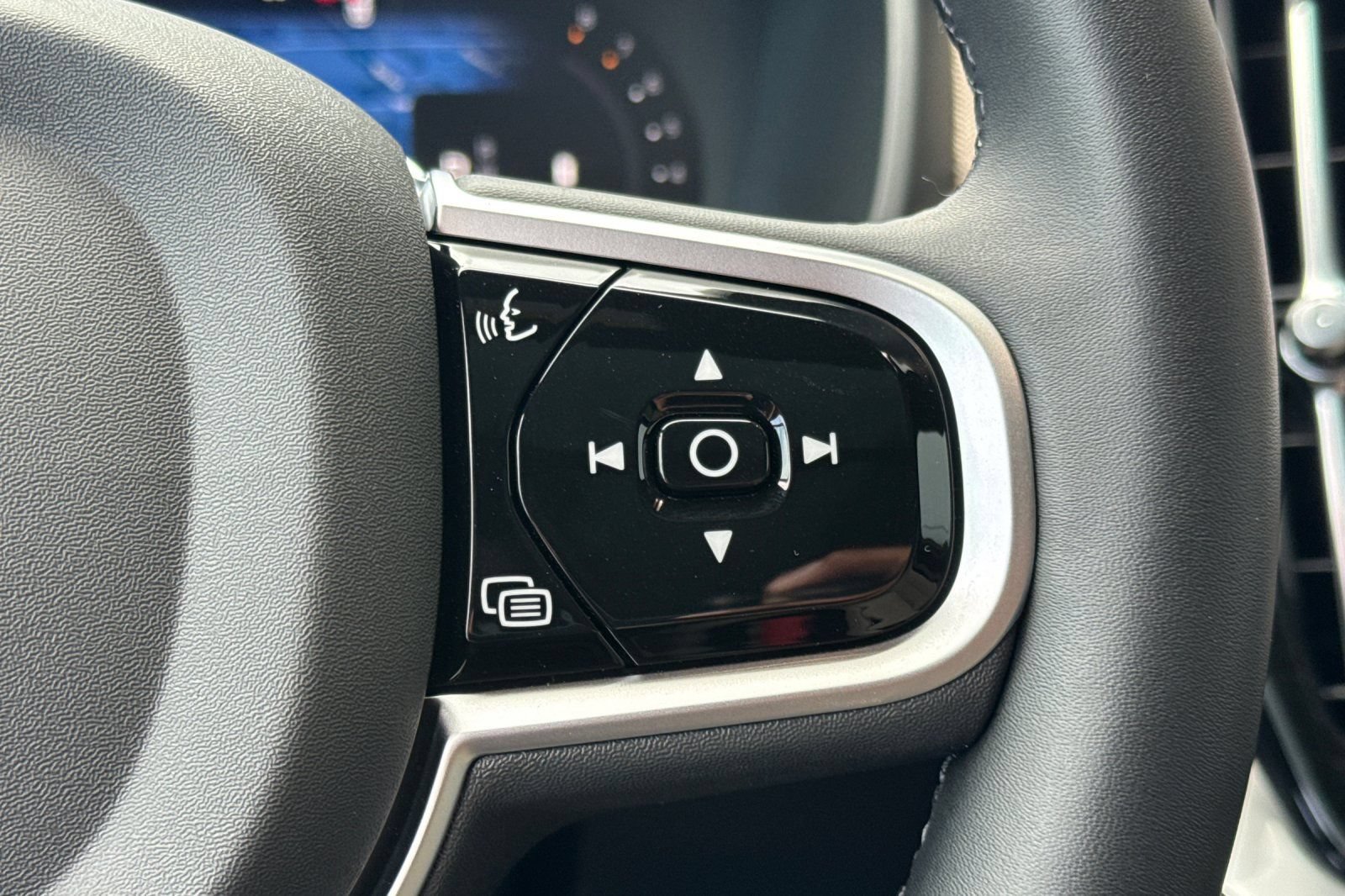 Certified 2026 Volvo XC90 B6 Core AWD/4WD image 29