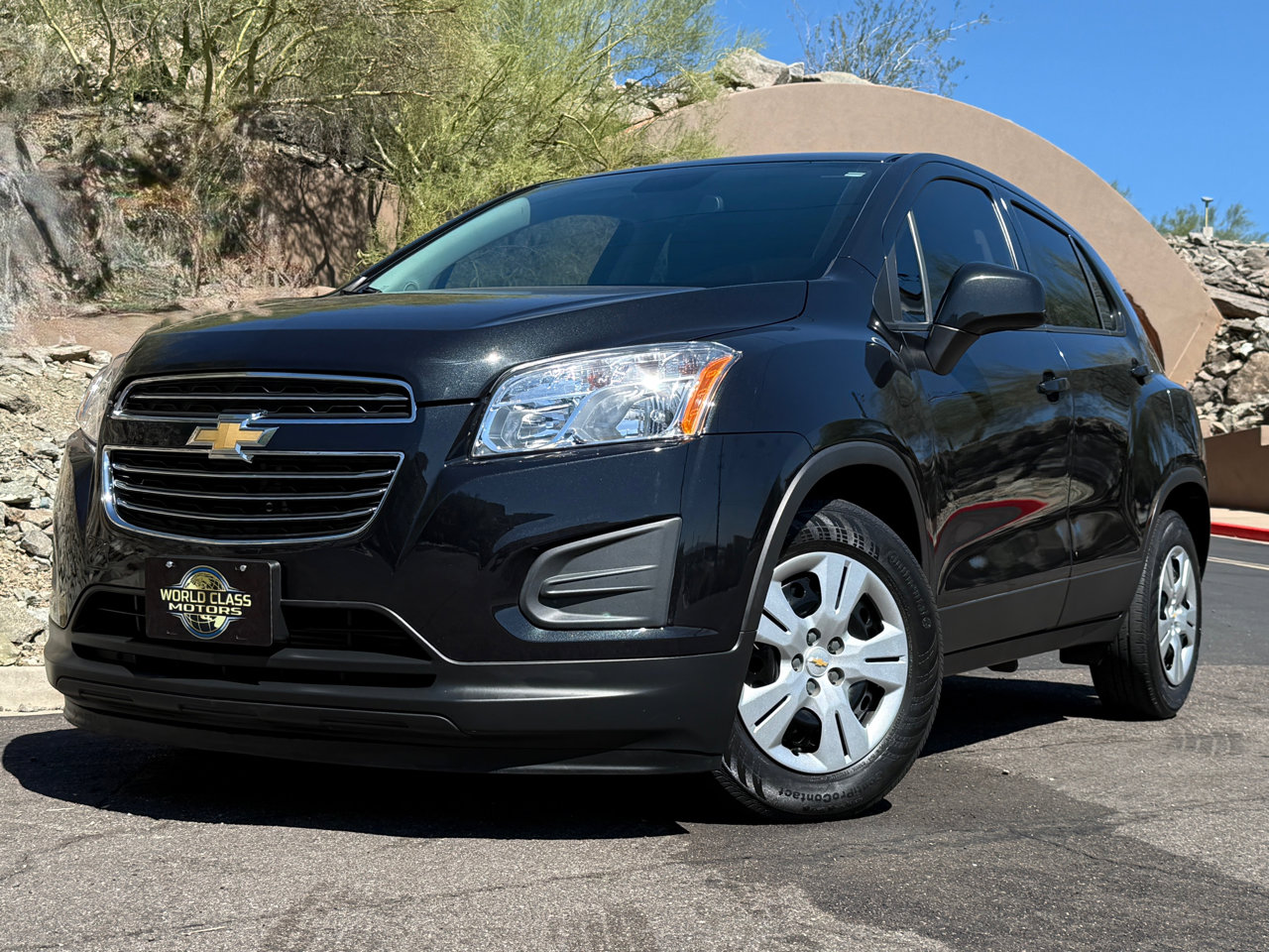Used 2016 Chevrolet Trax LS w/ LPO, Cargo Package image 2
