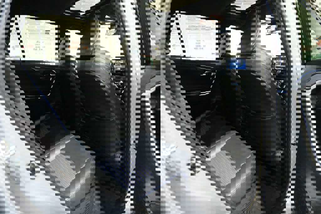 Used 2021 Toyota RAV4 XSE image 22