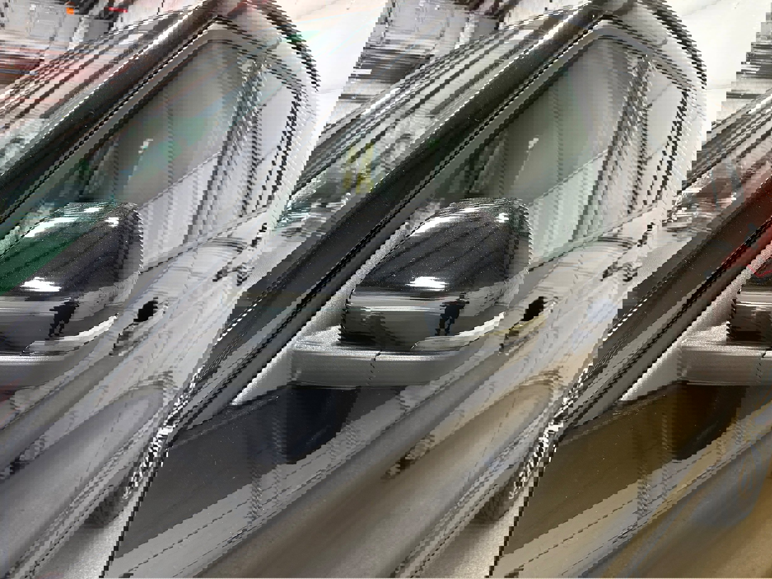 Certified 2025 Ford Explorer ST-Line image 33