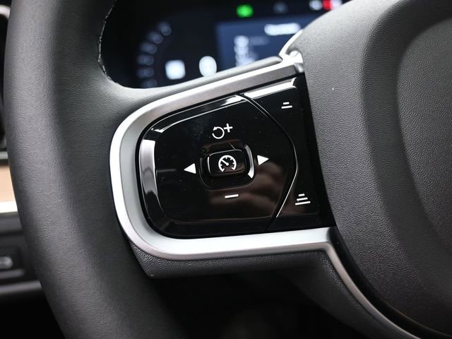 New 2026 Volvo XC60 B5 Plus w/ Protection Package Premier AWD/4WD image 14