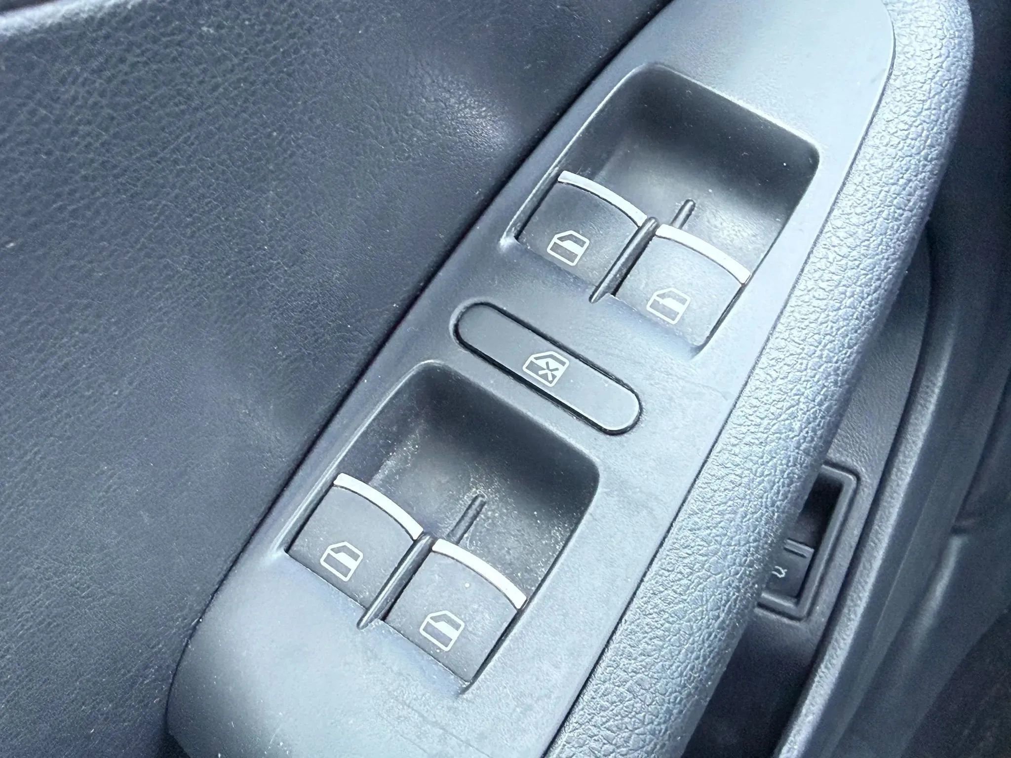 Used 2013 Volkswagen Jetta SE image 23