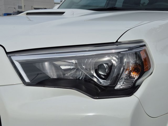 Used 2022 Toyota 4Runner TRD Sport w/ Technology Package AWD/4WD image 2