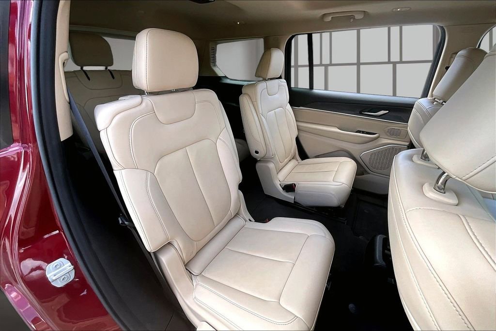 Used 2021 Jeep Grand Cherokee L Limited RWD image 24