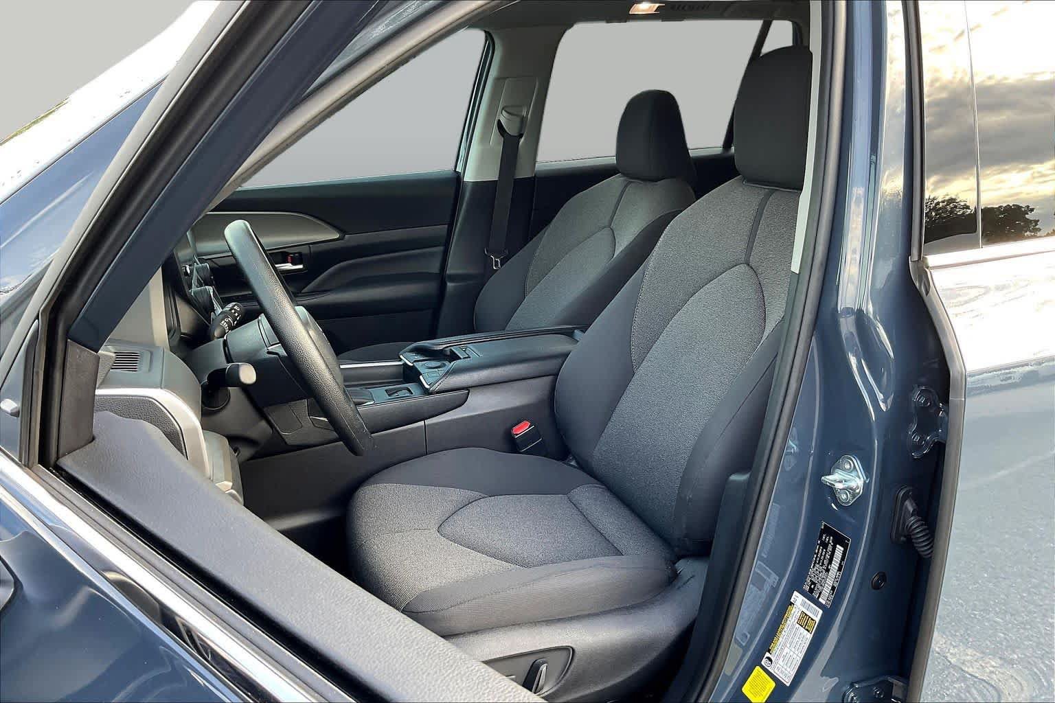 Used 2025 Toyota Grand Highlander AWD Hybrid image 8