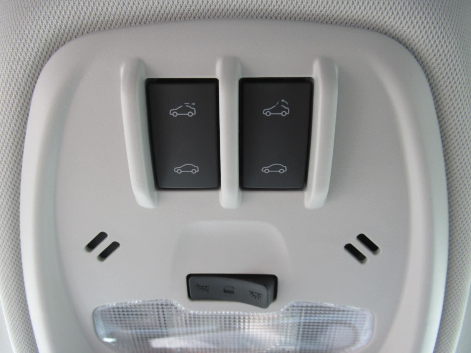 New 2026 Chevrolet Trax LT w/ Sunroof Package FWD image 32