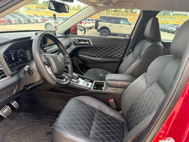 Used 2023 Mitsubishi Outlander SEL AWD/4WD image 9
