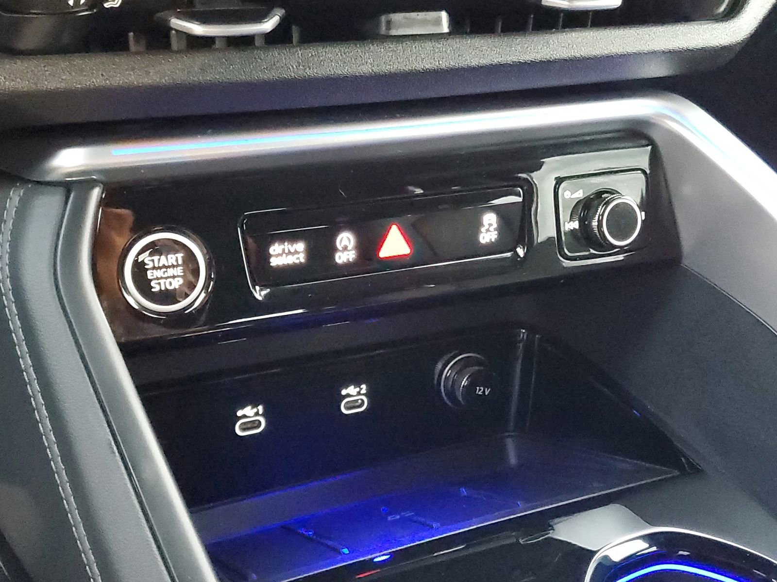 Used 2025 Audi Q5 Premium w/ Convenience Package image 30