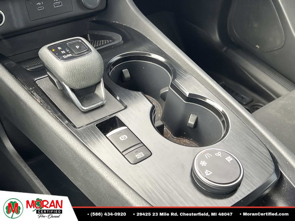 Used 2023 Nissan Rogue S AWD/4WD image 23