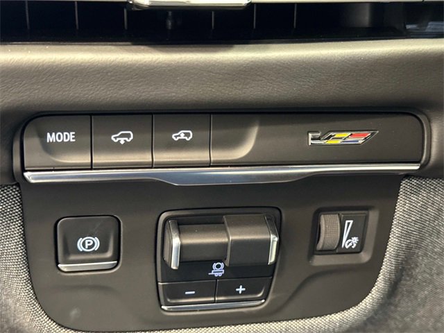 Used 2025 Cadillac Escalade V image 31