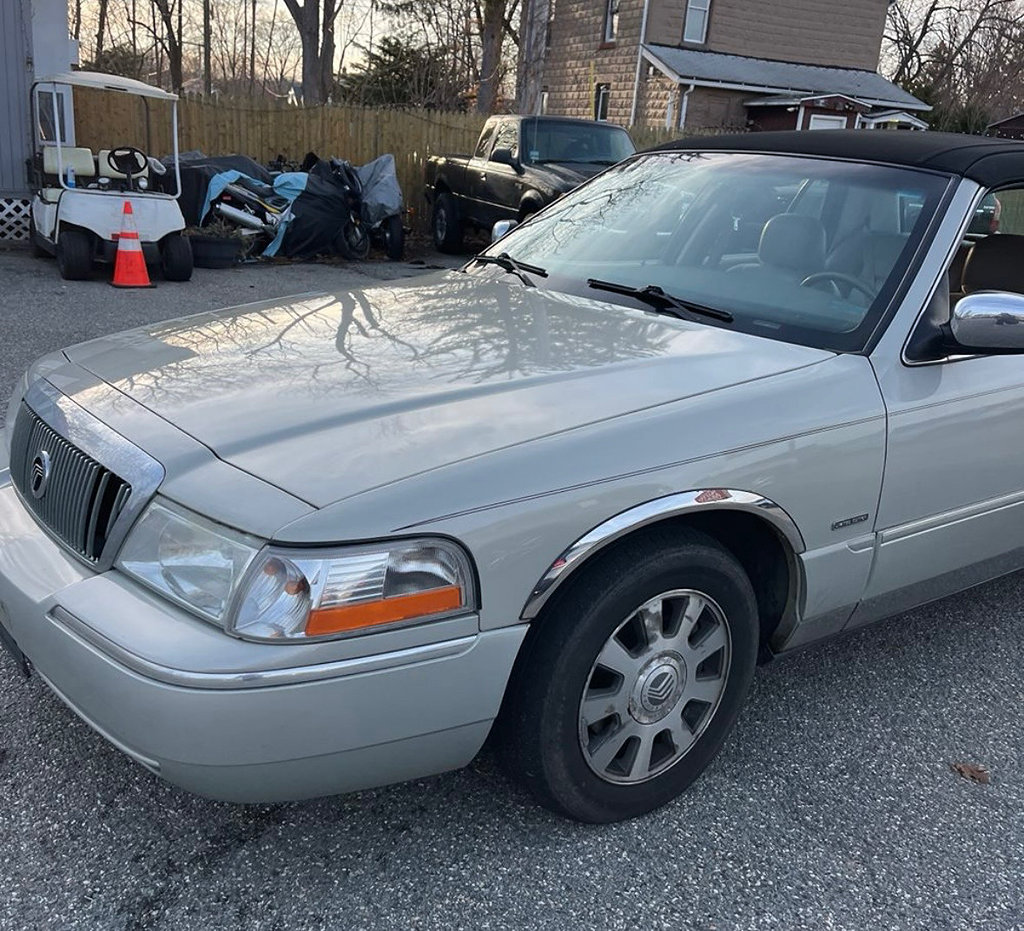 Used 2004 Mercury Grand Marquis LS RWD image 2