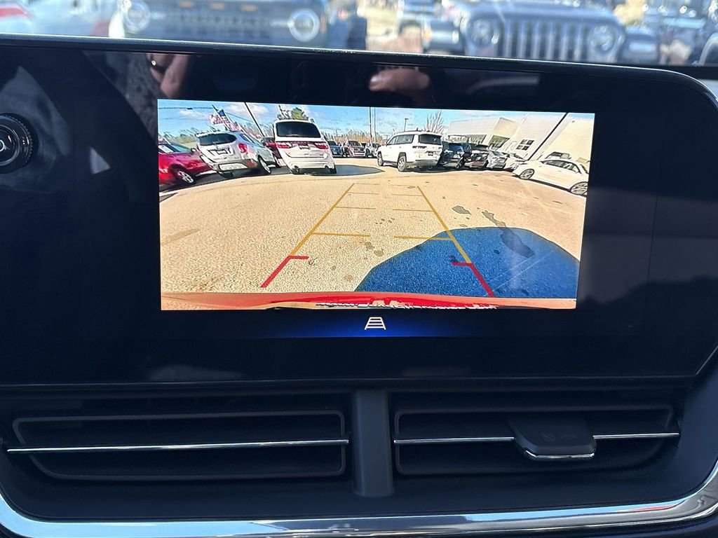 Certified 2024 Chevrolet Trax ACTIV w/ Driver Confidence Package image 17