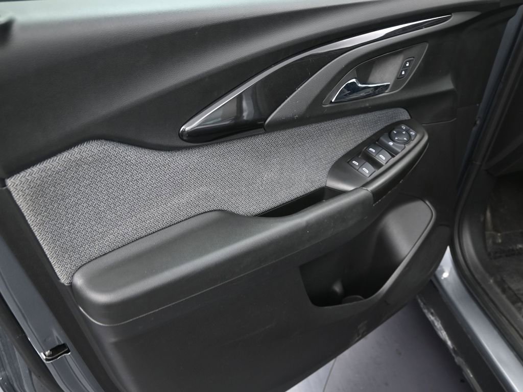 Used 2022 Chevrolet TrailBlazer LS FWD image 11