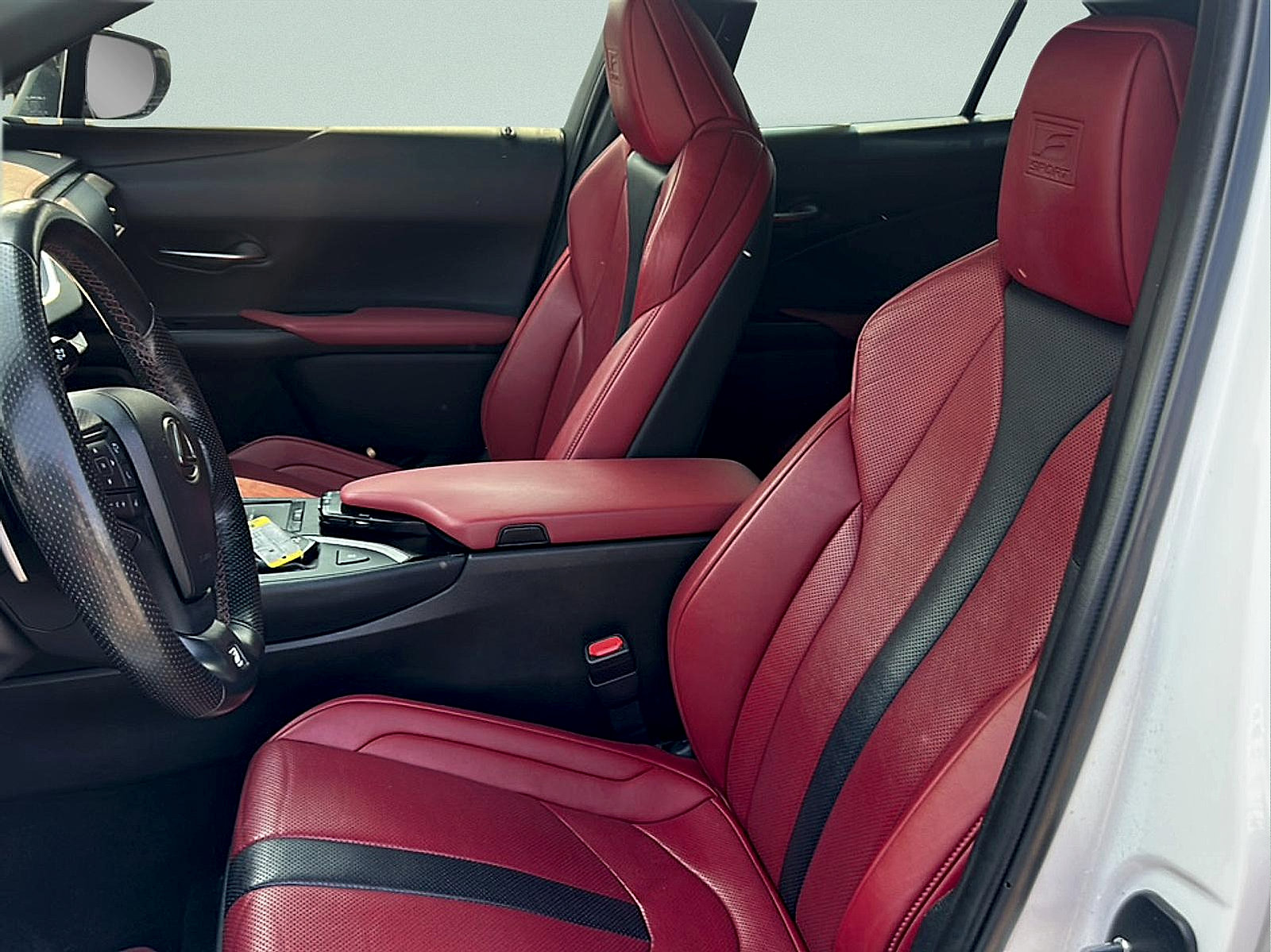 Used 2019 Lexus UX 200 F Sport w/ F Sport Premium Package FWD image 9