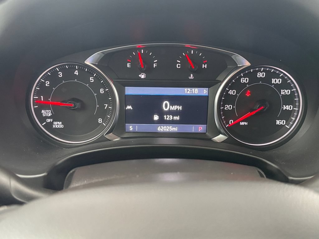 Used 2024 GMC Terrain SLT AWD/4WD image 13