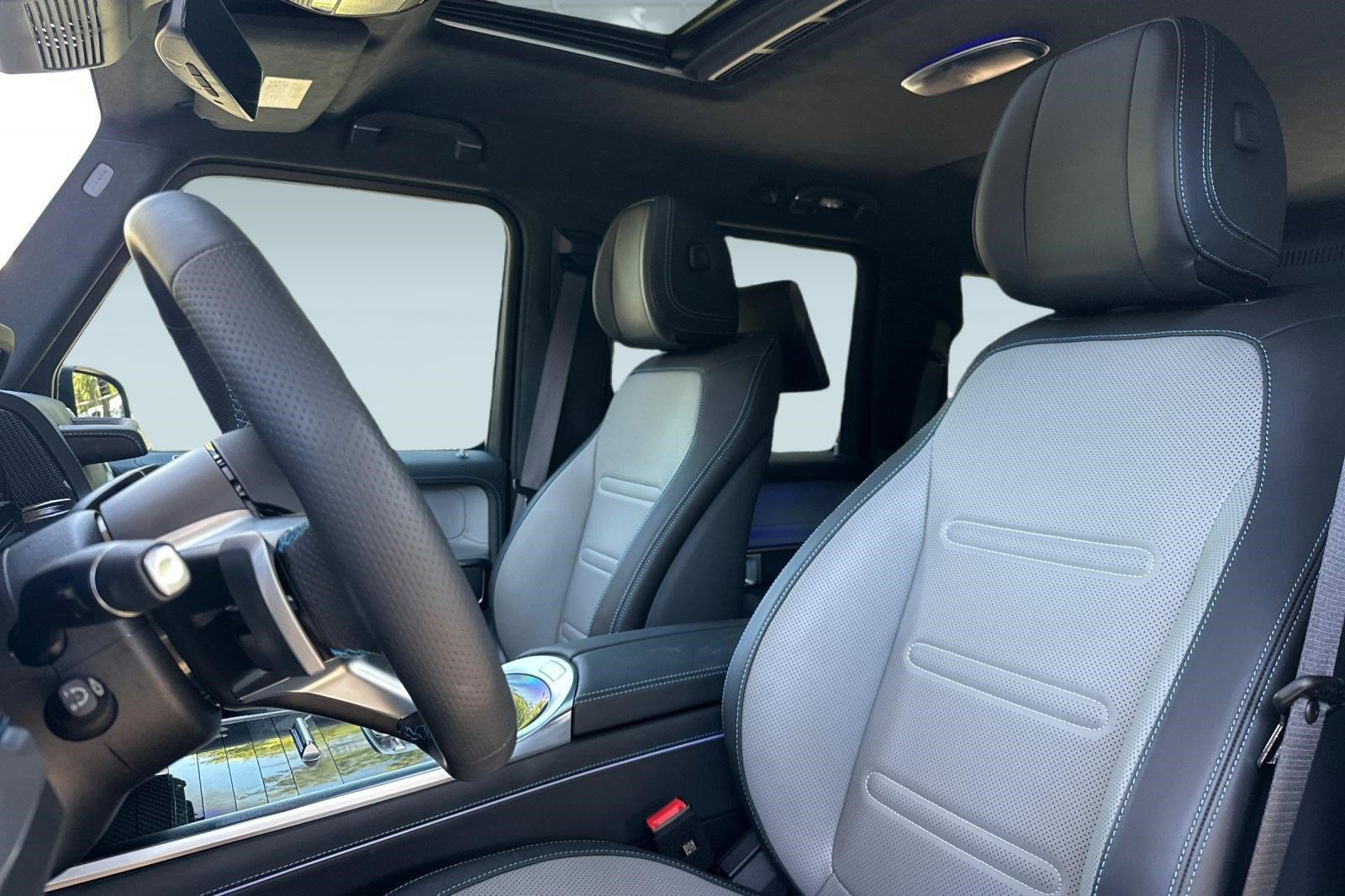 Used 2025 Mercedes-Benz G 580 w/ EQ Technology image 24