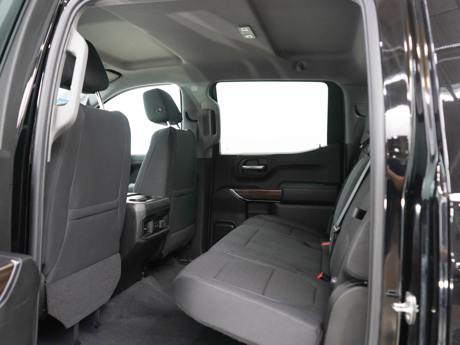 Used 2020 Chevrolet Silverado 1500 RST w/ True North Edition AWD/4WD image 16