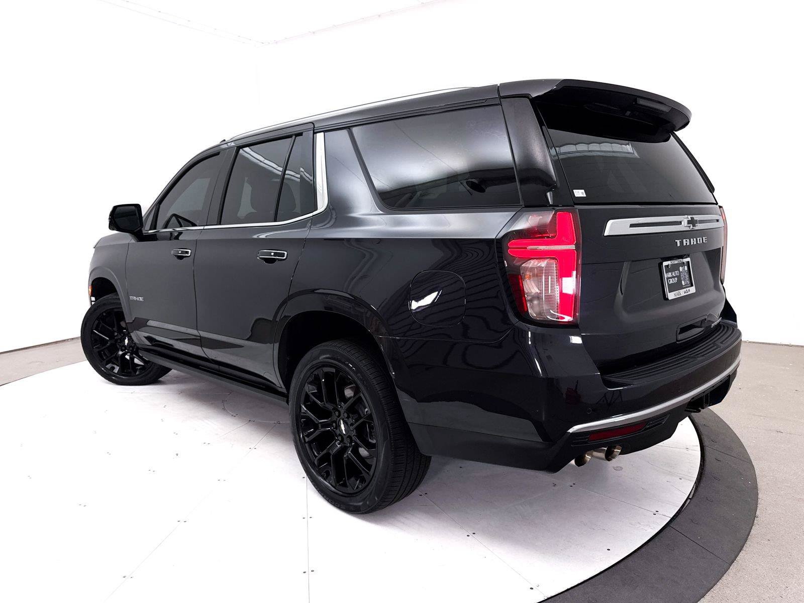 Used 2023 Chevrolet Tahoe Premier AWD/4WD image 2