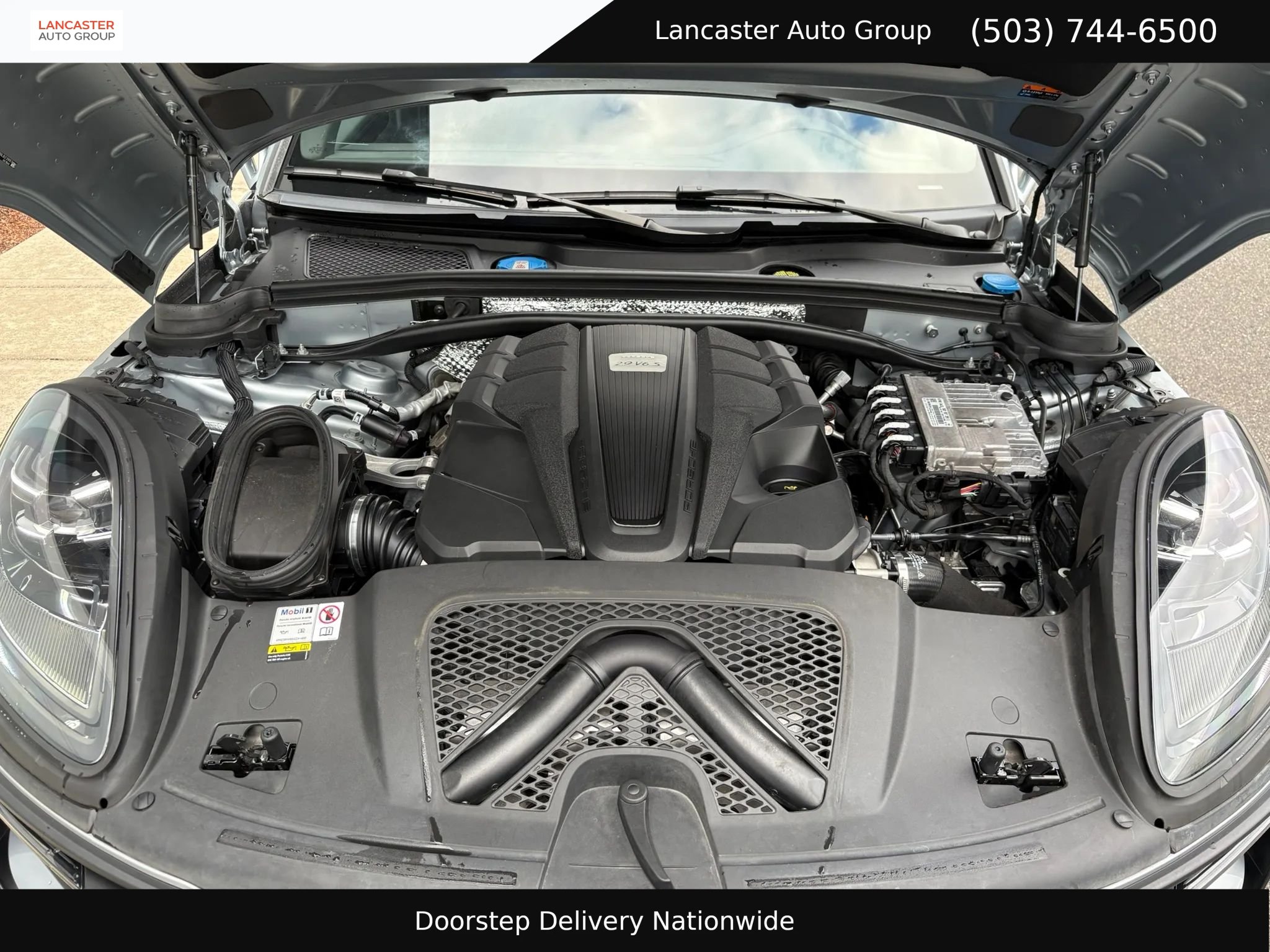 Used 2022 Porsche Macan S AWD/4WD image 27