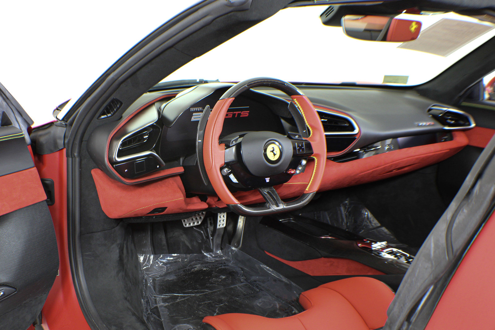 Used 2024 Ferrari 296 GTS RWD image 2