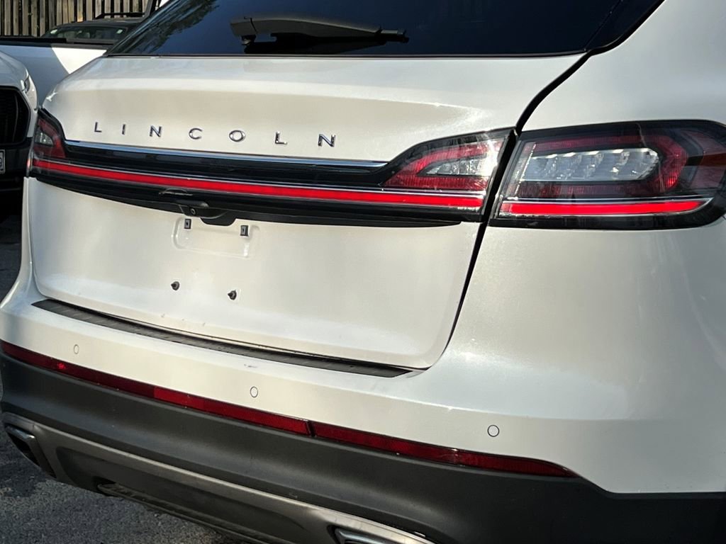 Certified 2023 Lincoln Nautilus Reserve image 12