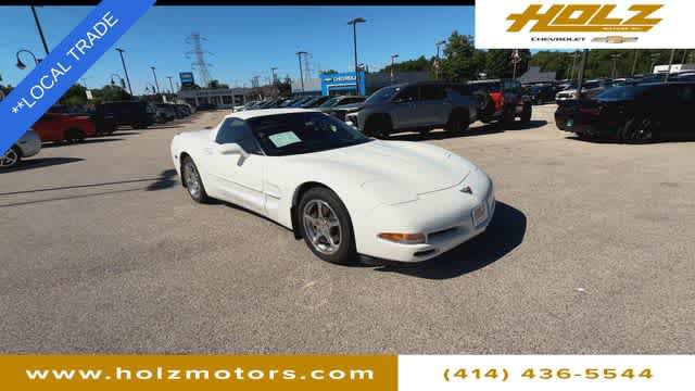 Used 2002 Chevrolet Corvette Convertible w/ Preferred Equipment Group2 RWD image 2