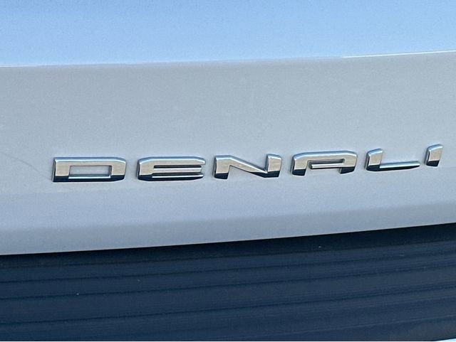 Certified 2021 GMC Yukon XL Denali w/ Denali Premium Package AWD/4WD image 9