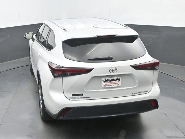 Used 2026 Toyota Highlander Limited image 15