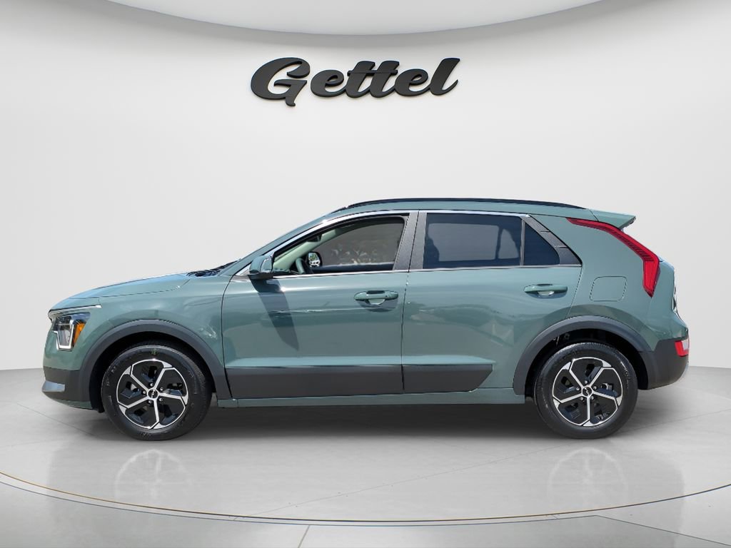 Used 2025 Kia Niro EX FWD image 8