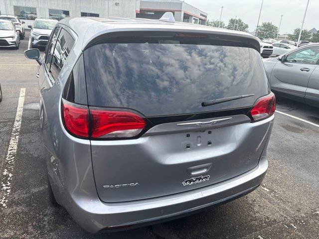 Used 2019 Chrysler Pacifica Touring Plus FWD image 5