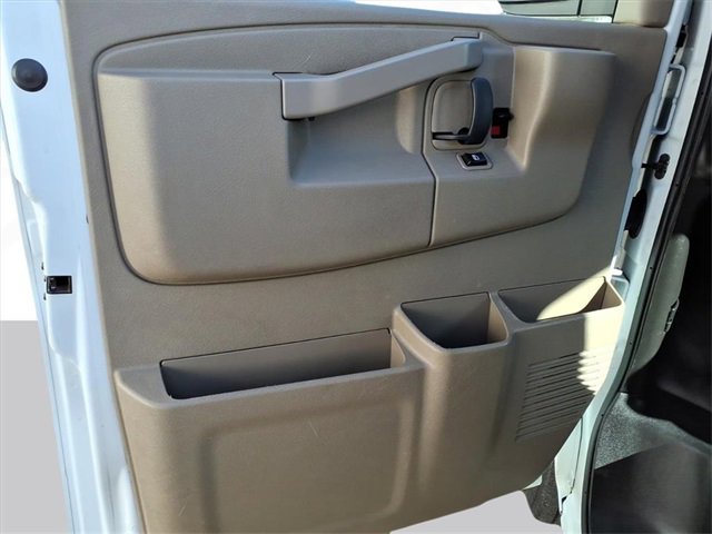 Used 2019 Chevrolet Express 2500 w/ Driver Convenience Package image 10