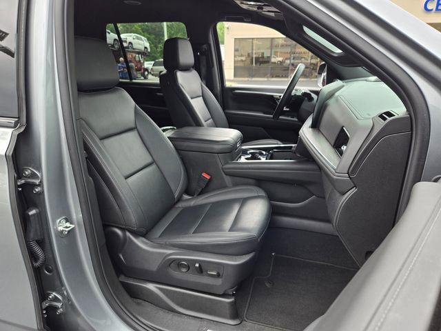 Used 2025 Chevrolet Tahoe Z71 AWD/4WD image 20