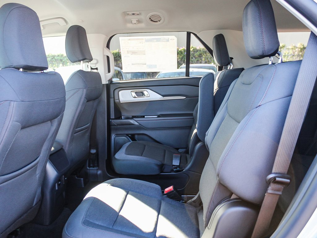New 2026 Ford Explorer Active image 17