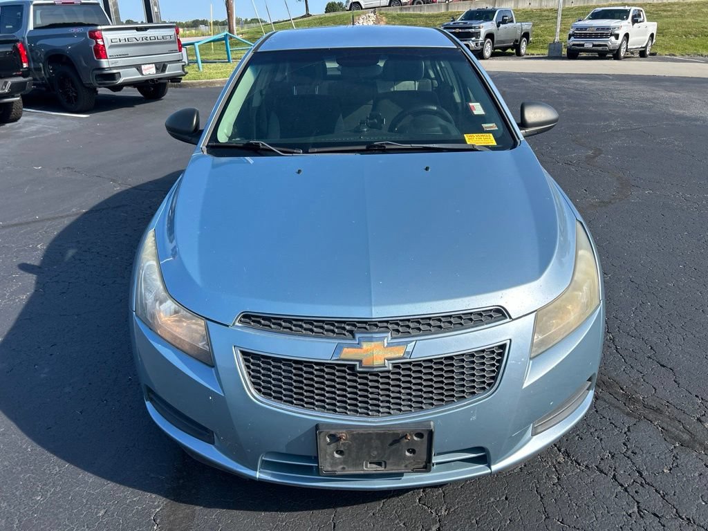 Used 2011 Chevrolet Cruze LS w/ Connectivity Package FWD image 2