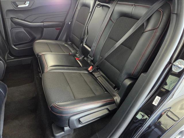 Used 2025 Ford Escape ST-Line image 17