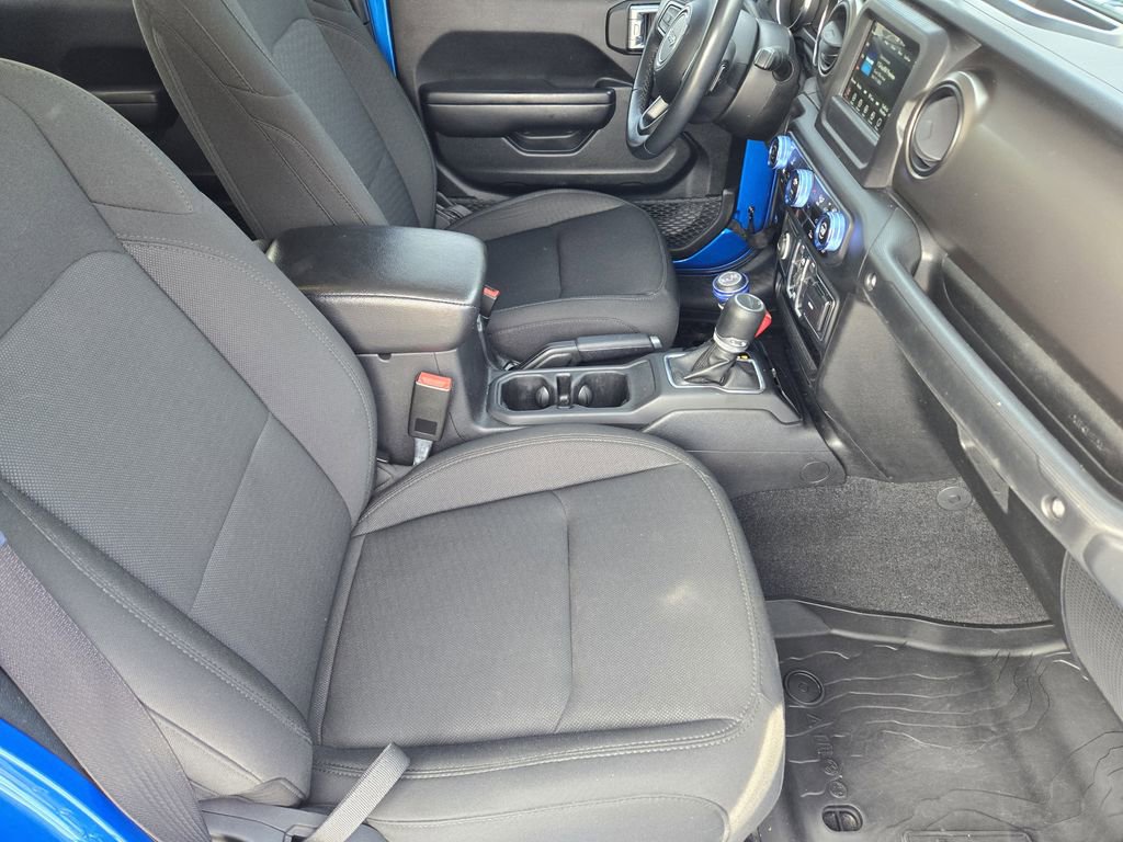 Used 2021 Jeep Gladiator Sport image 11