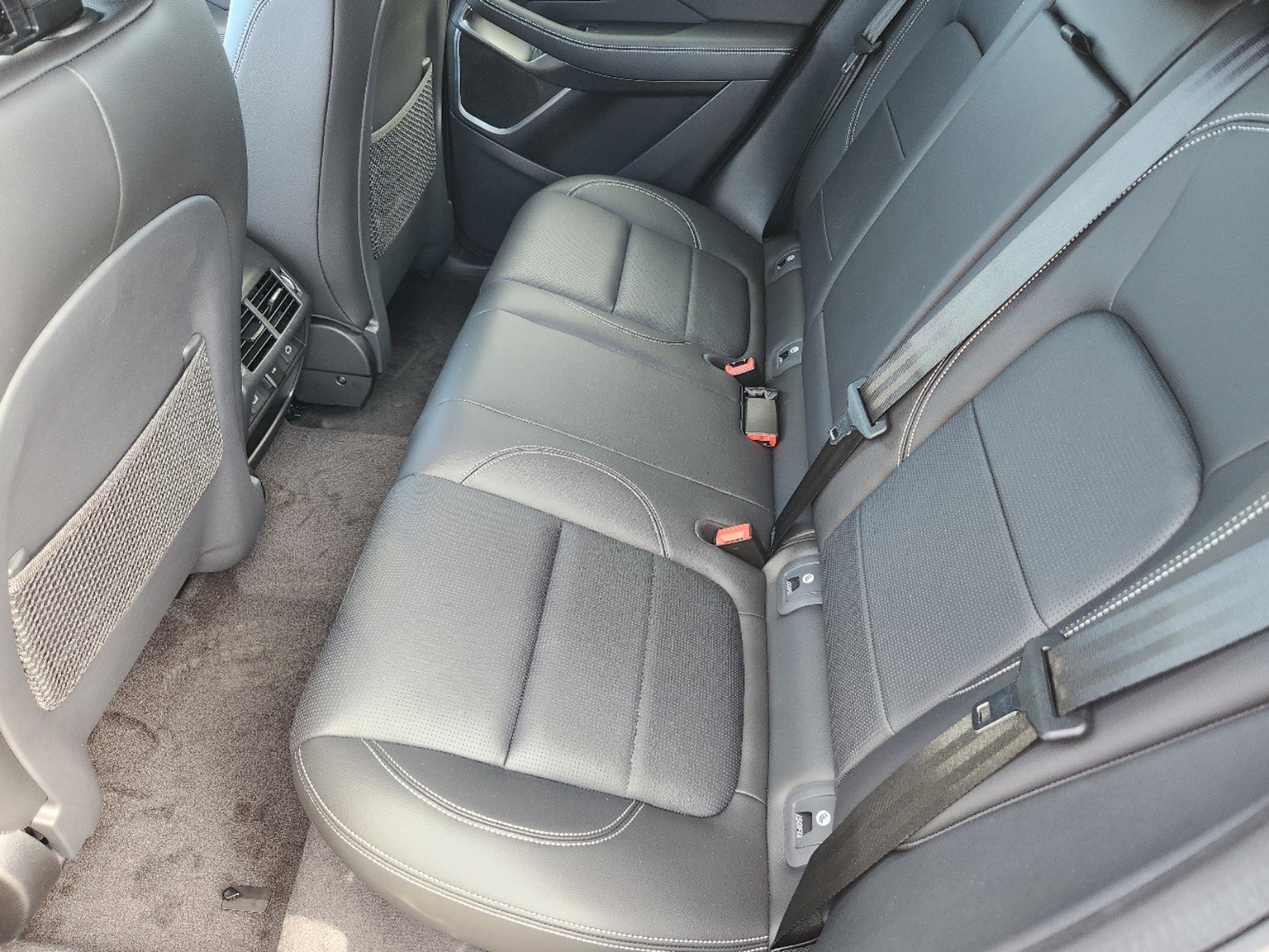 New 2024 Jaguar E-PACE R-Dynamic SE image 17