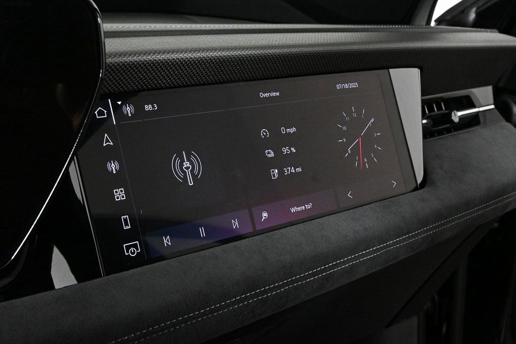New 2025 Audi S6 e-tron Prestige AWD/4WD image 17