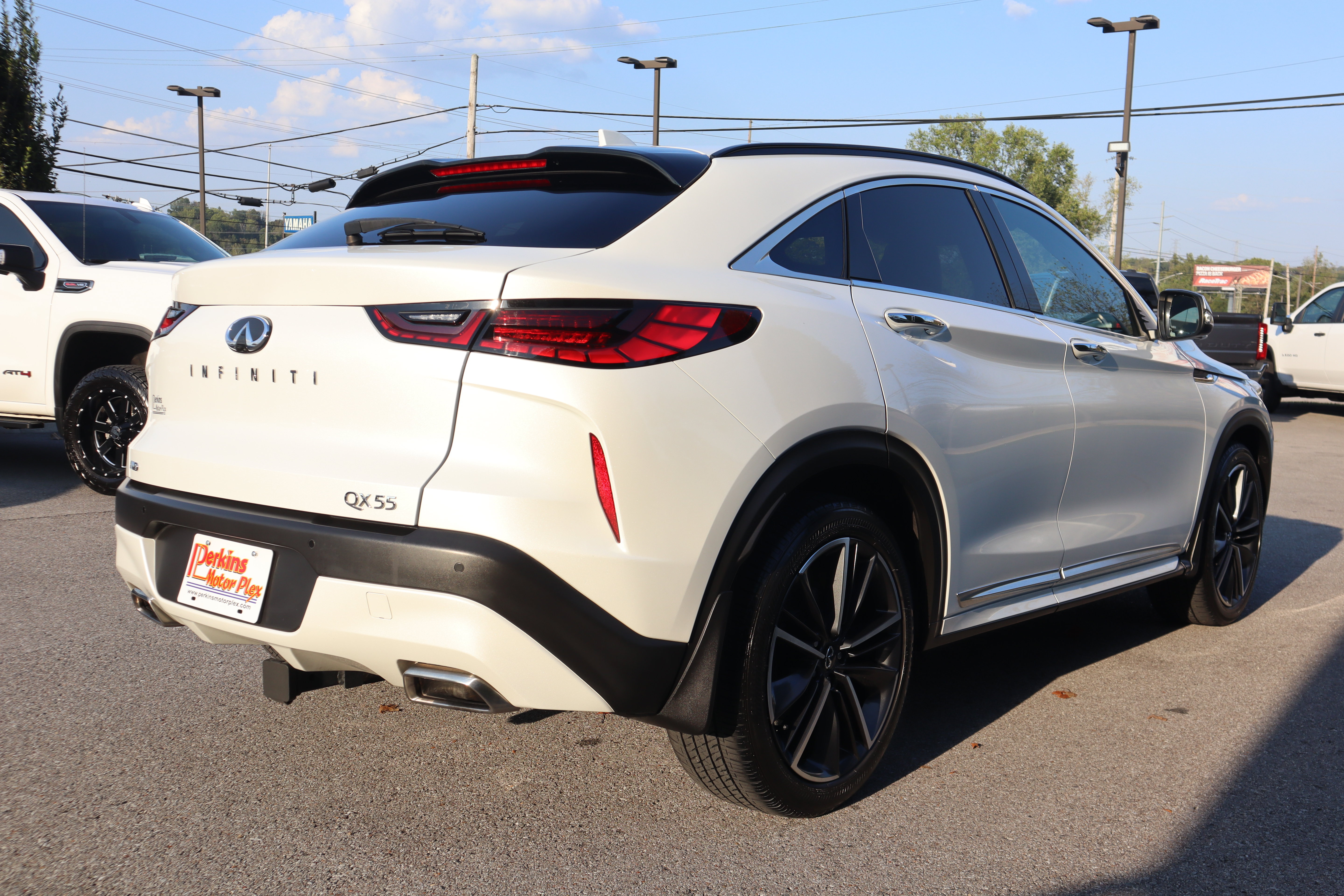 Used 2023 INFINITI QX55 Essential w/ Accent Package AWD/4WD image 7