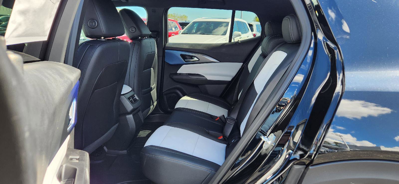 New 2026 Chevrolet Equinox EV LT image 11