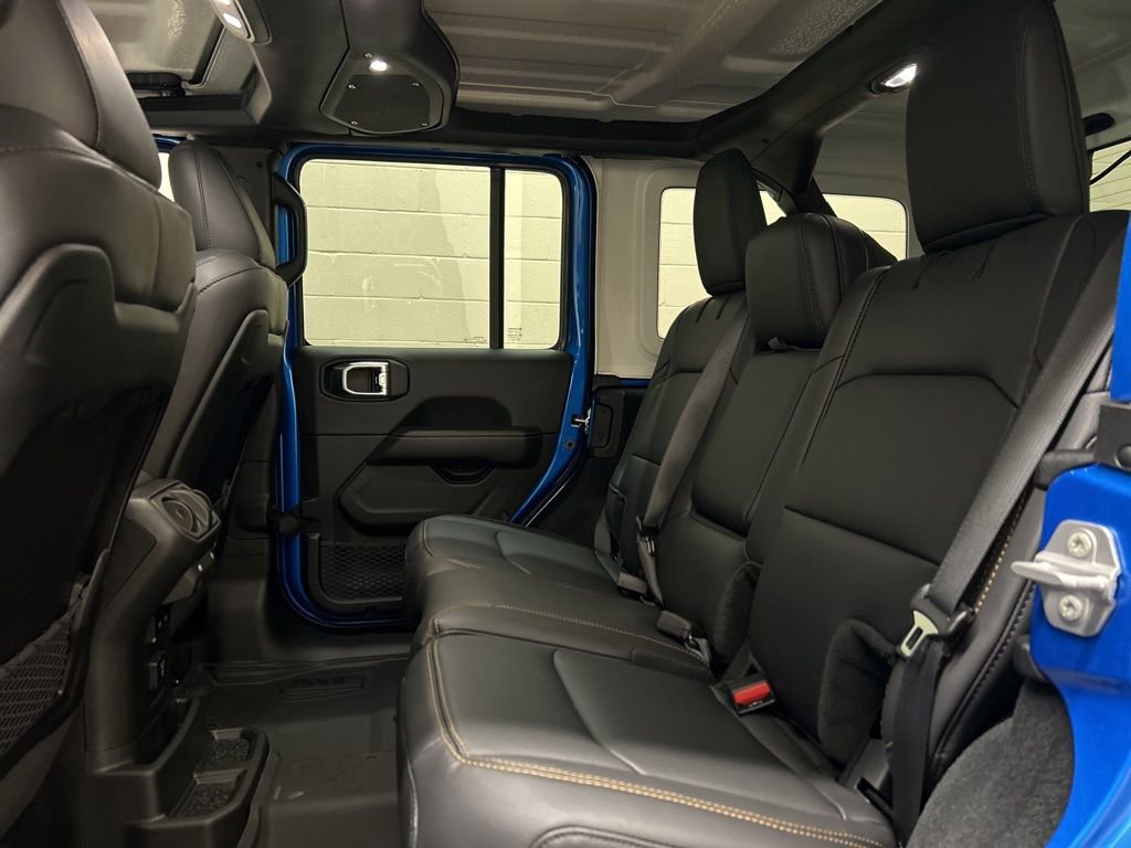 New 2026 Jeep Wrangler Unlimited Sahara AWD/4WD image 8