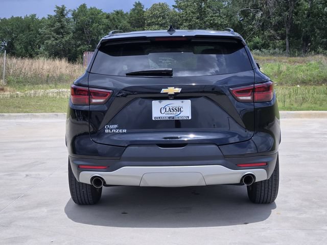 Used 2024 Chevrolet Blazer LT FWD image 7