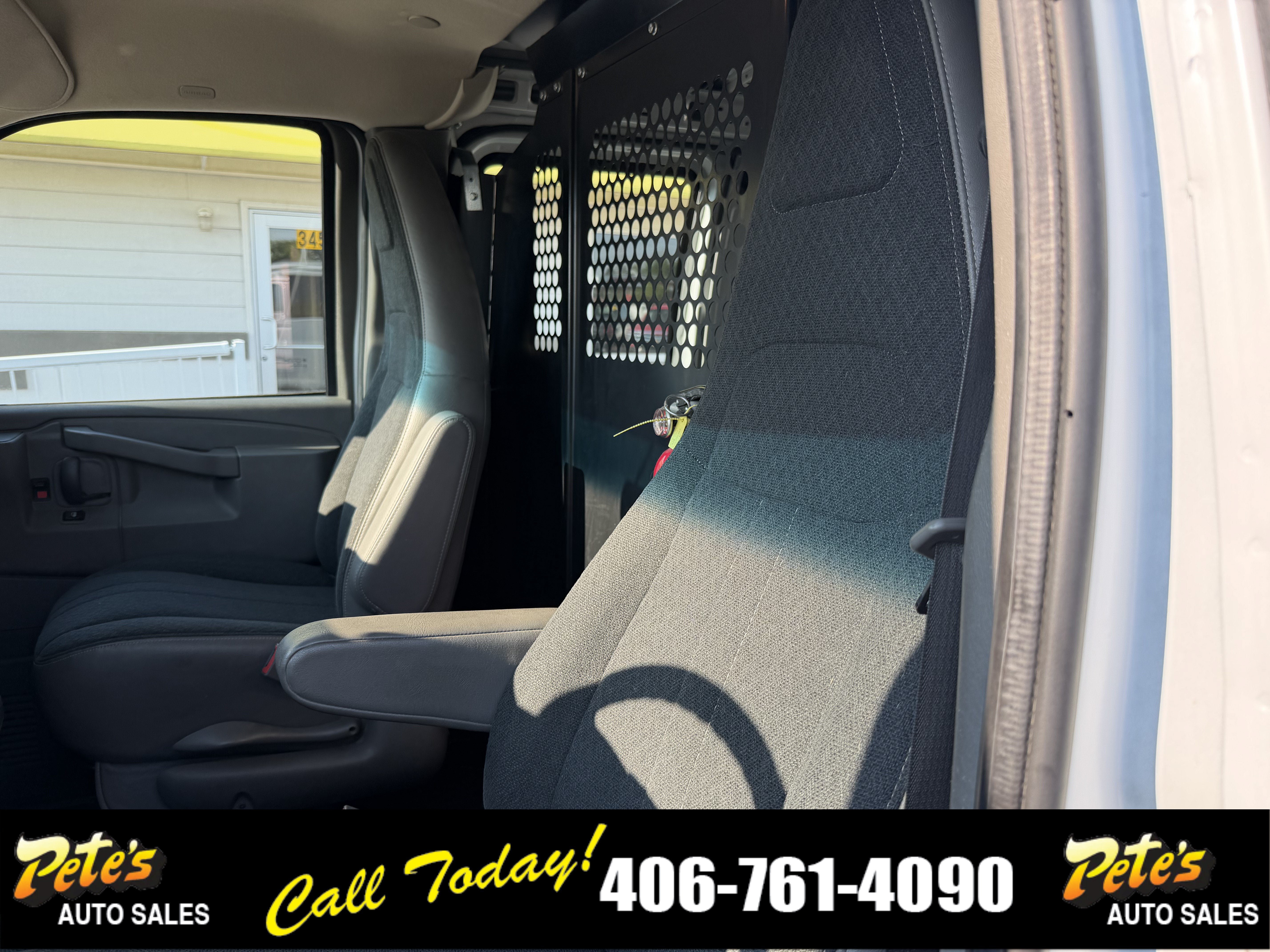 Used 2021 GMC Savana 2500 w/ Driver Convenience Package RWD image 21