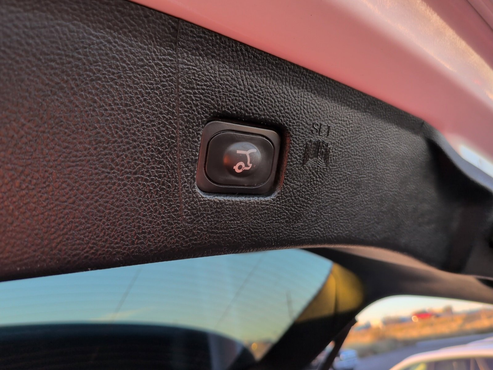 Used 2020 Ford Edge ST-Line image 14