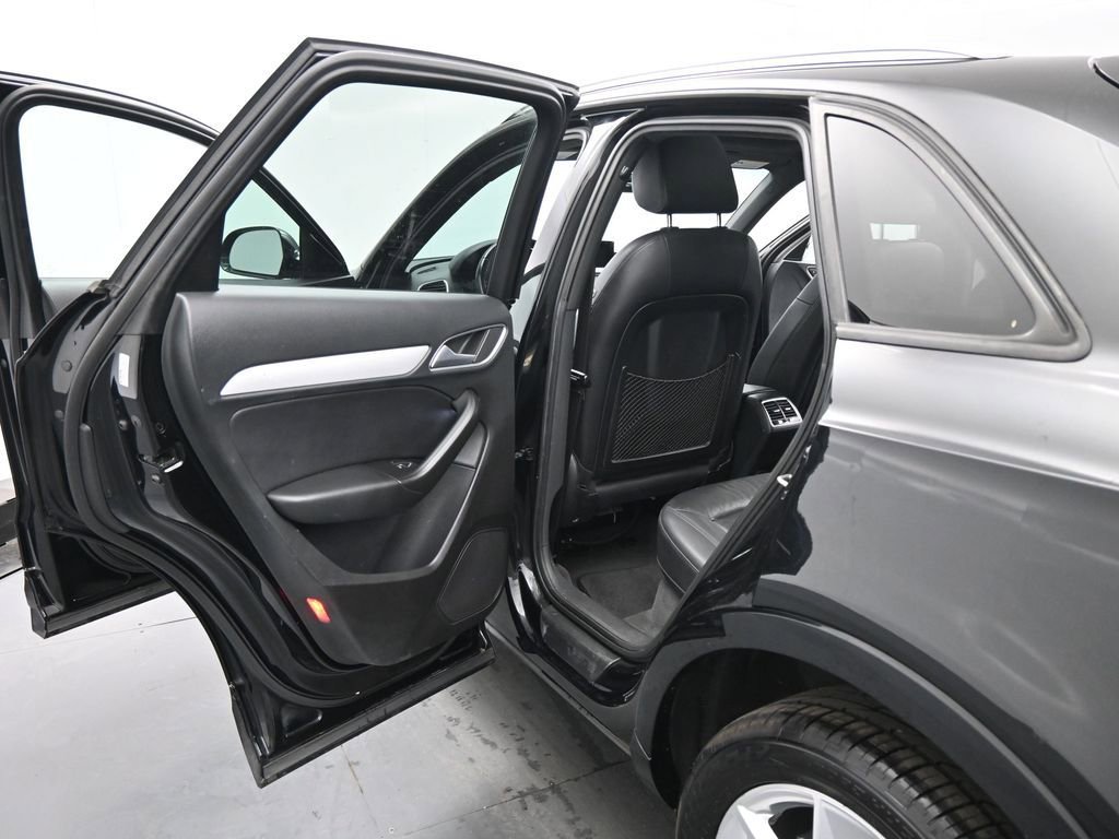 Used 2017 Audi Q3 2.0T Premium w/ Convenience Package image 16