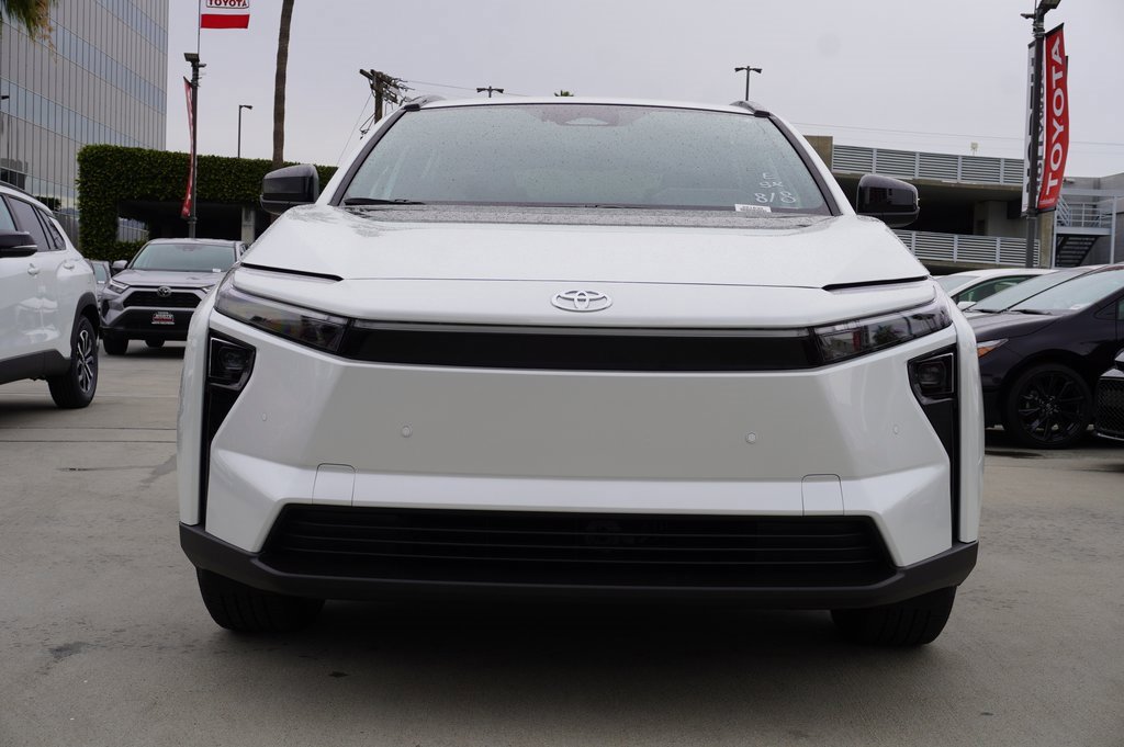 New 2026 Toyota bZ XLE Plus image 2